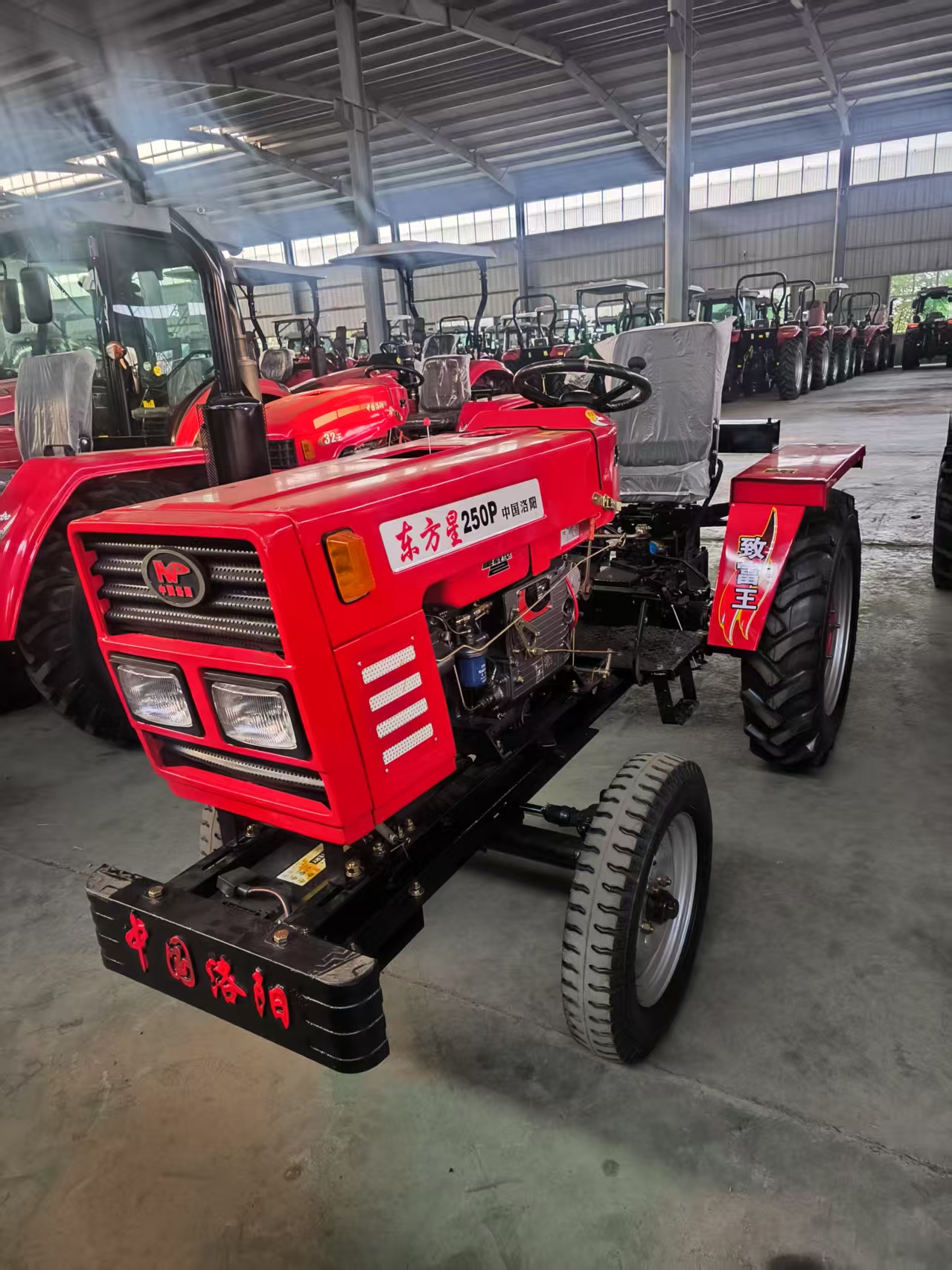 25HP Mini Tractor 4x4 Farm Mac - Tractor Backhoe ulasan dan harga